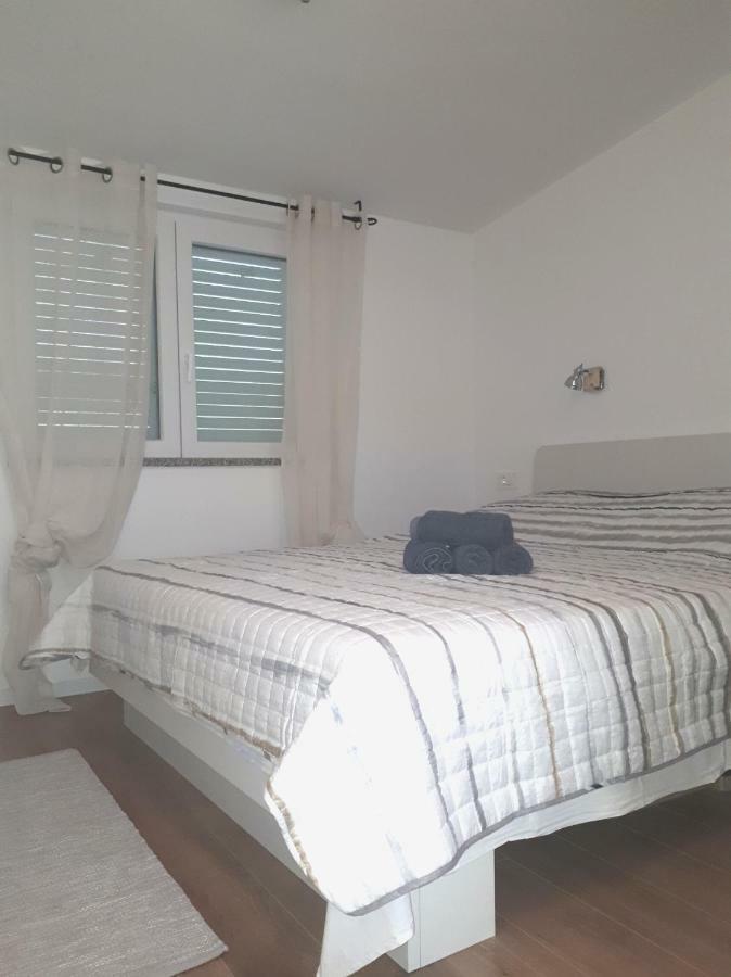 Kuca Za Odmor Pende Villa Banjol Exterior foto